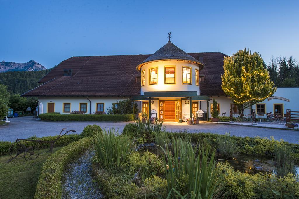 שטרובל Gutshof Wolfgangsee Resort & Event Hotel מראה חיצוני תמונה