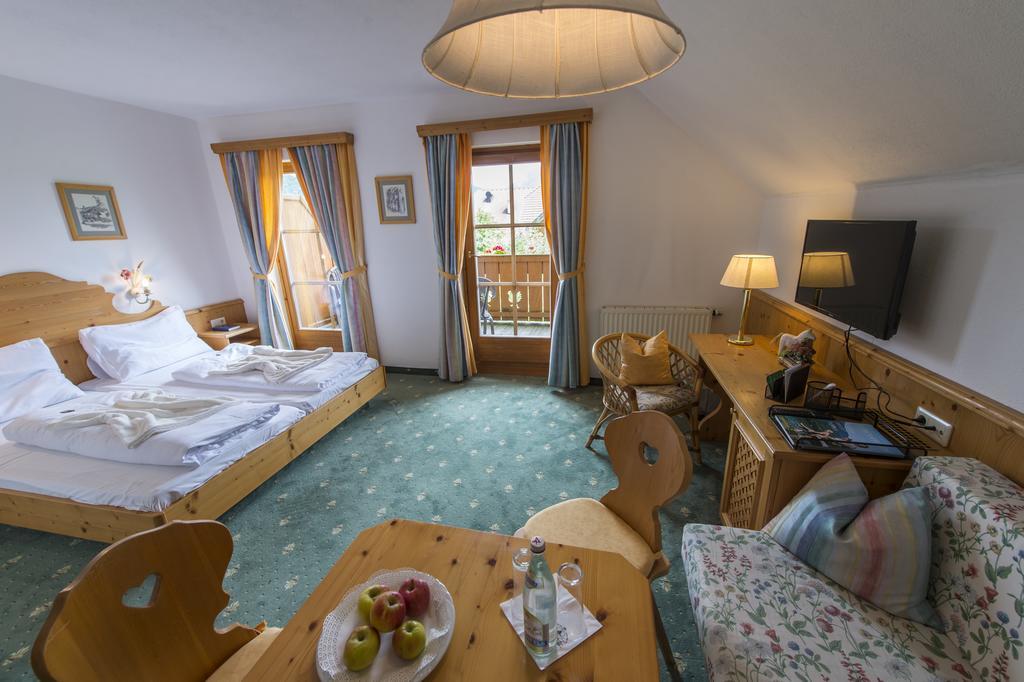 שטרובל Gutshof Wolfgangsee Resort & Event Hotel מראה חיצוני תמונה