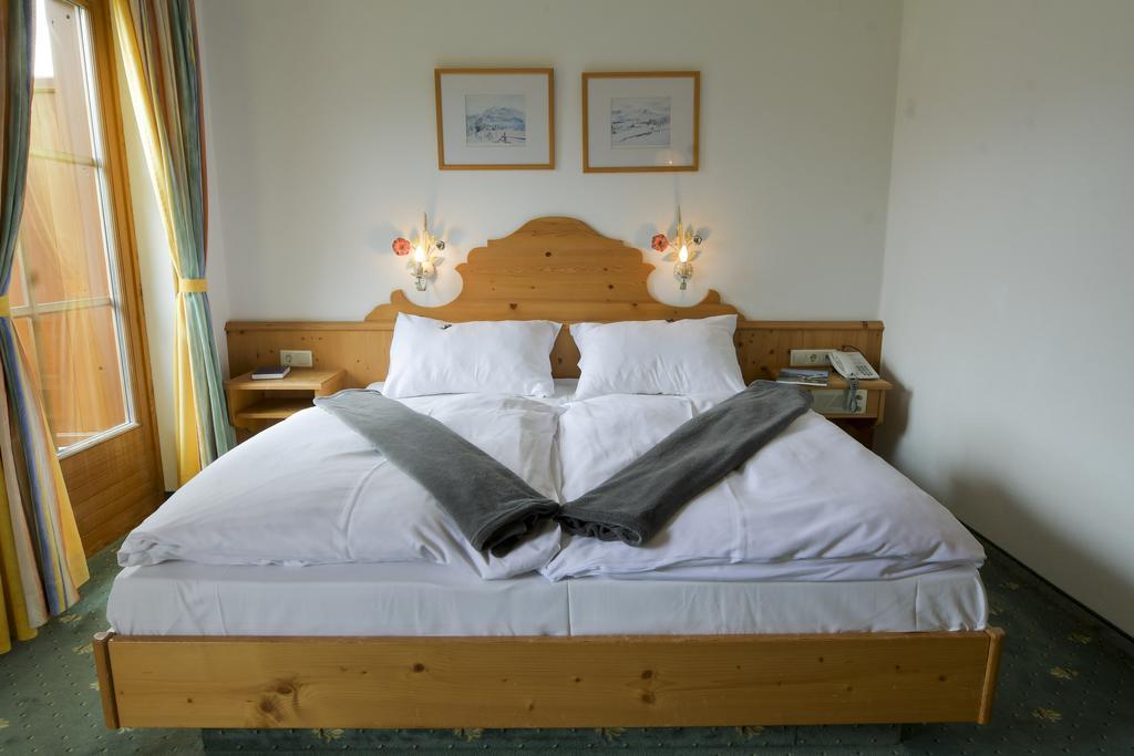 שטרובל Gutshof Wolfgangsee Resort & Event Hotel מראה חיצוני תמונה