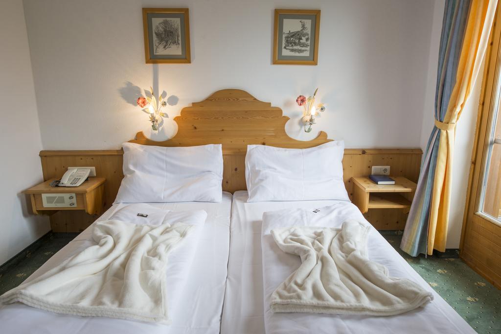 שטרובל Gutshof Wolfgangsee Resort & Event Hotel מראה חיצוני תמונה
