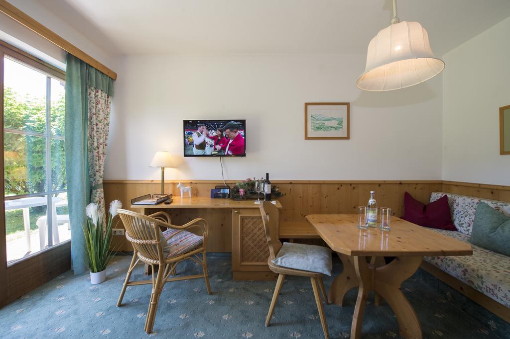 שטרובל Gutshof Wolfgangsee Resort & Event Hotel מראה חיצוני תמונה